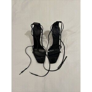 Gucci Black Leather Braided Strappy Sandal Heel 3 inch size 7B Great Condition